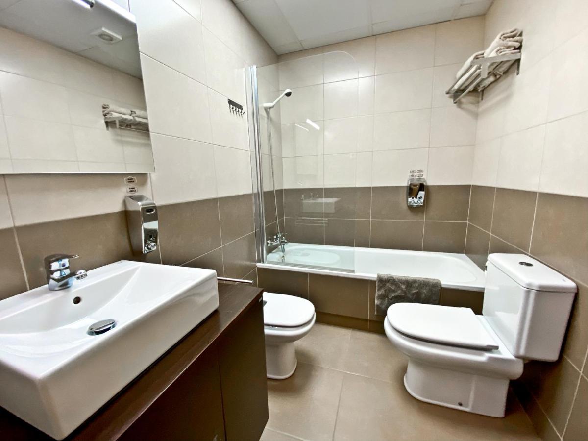 Urban Manresa-City Center Apartment With Balcony Exterior foto